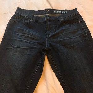 🎈3/$15 New York and Co. boot cut jeans